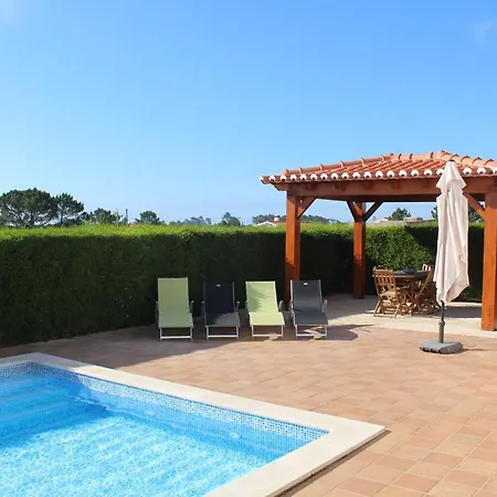 Andorinha With Private Pool In A Quiet Area Villa