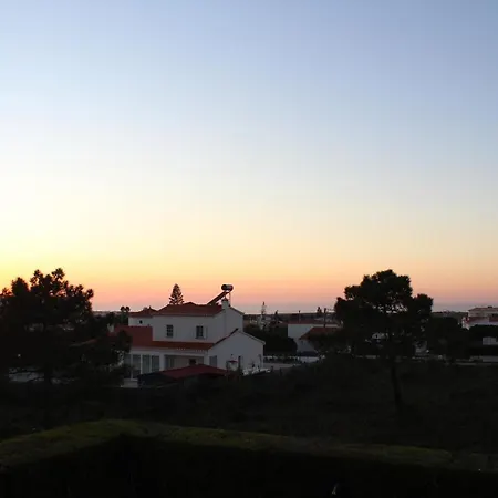 Villa Andorinha With Private Pool In A Quiet Area *