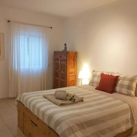 Villa Andorinha With Private Pool In A Quiet Area