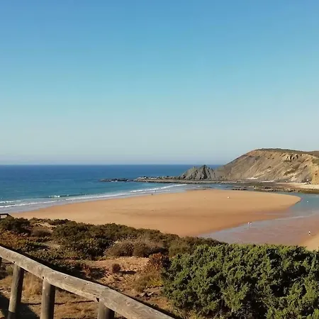 Andorinha With Private Pool In A Quiet Area